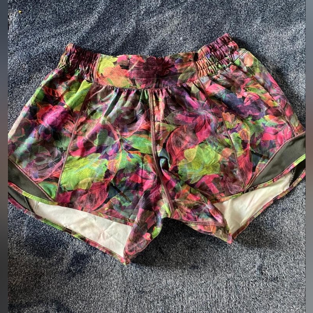Lululemon hotty hot shorts
